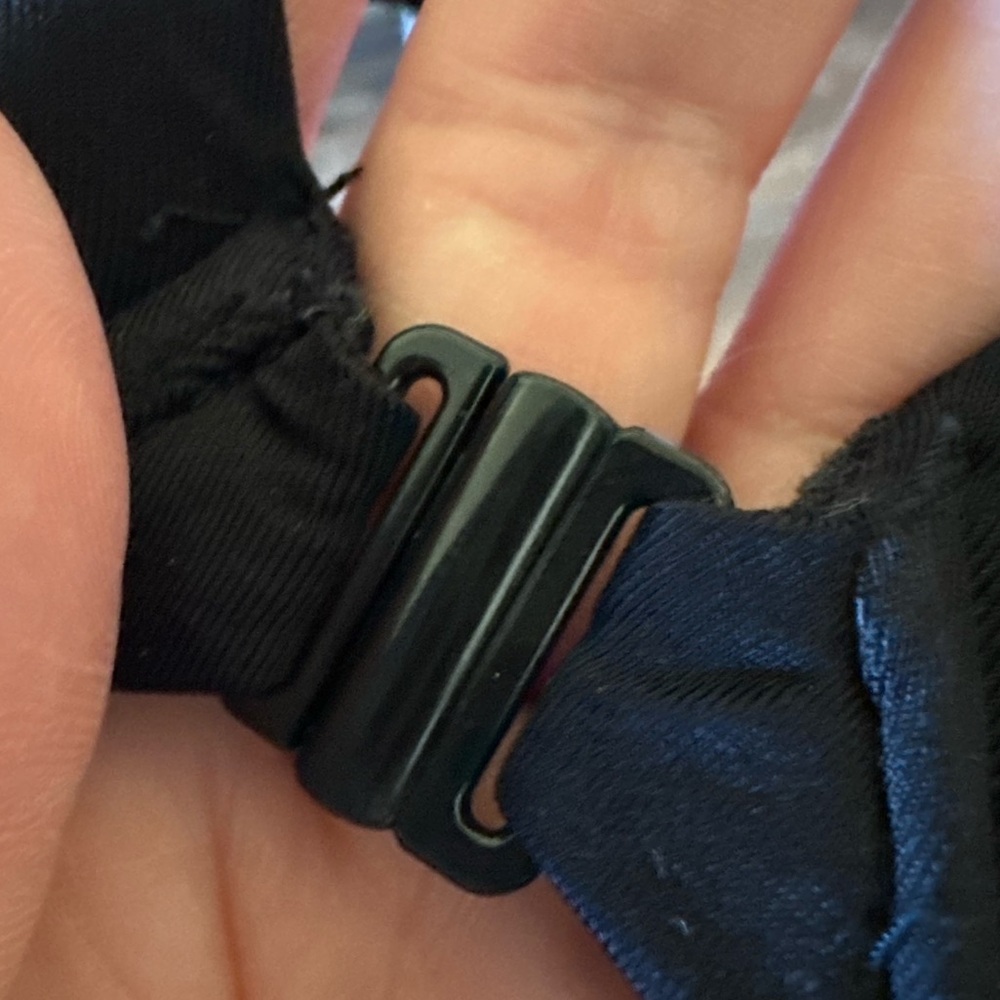 Victoria's Secret Adjustable Razor Back Bra - Picture 3 of 5